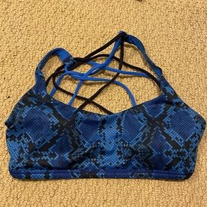 Lululemon sports bra